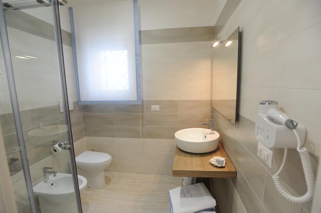 Filo Di Vento Hotel Porto Cesareo Bagian luar foto