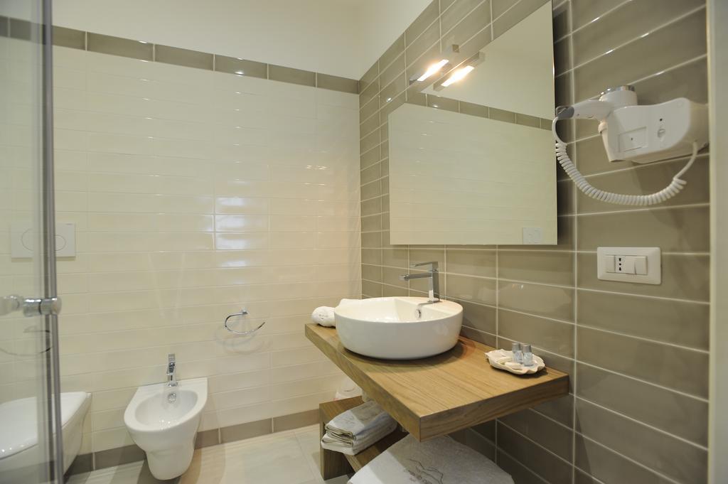 Filo Di Vento Hotel Porto Cesareo Bagian luar foto